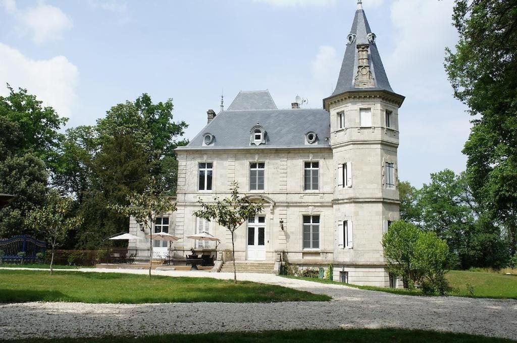 T2 De Charme Dans Un Chateau Layrac