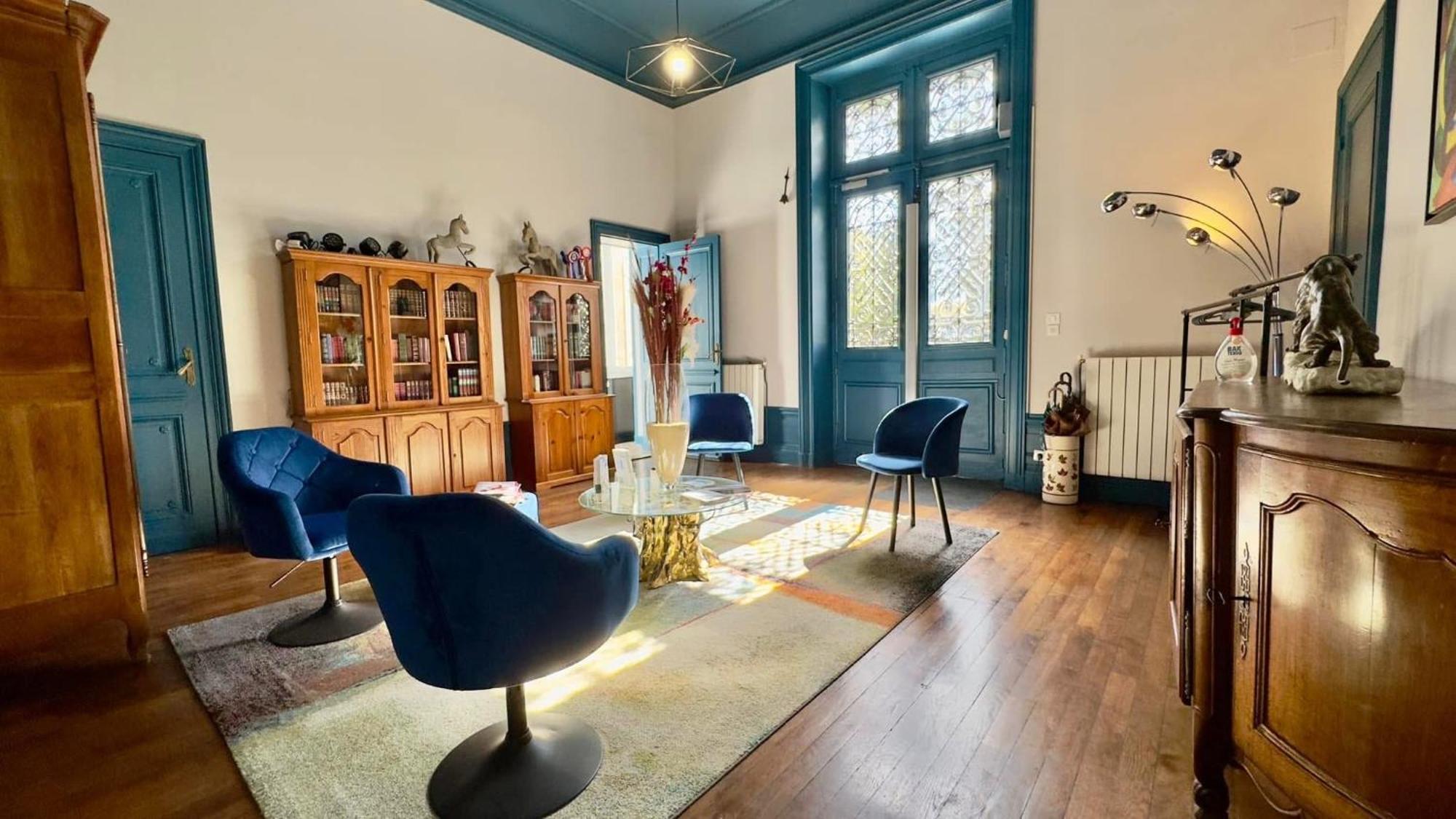 Apartment T2 De Charme Dans Un Chateau